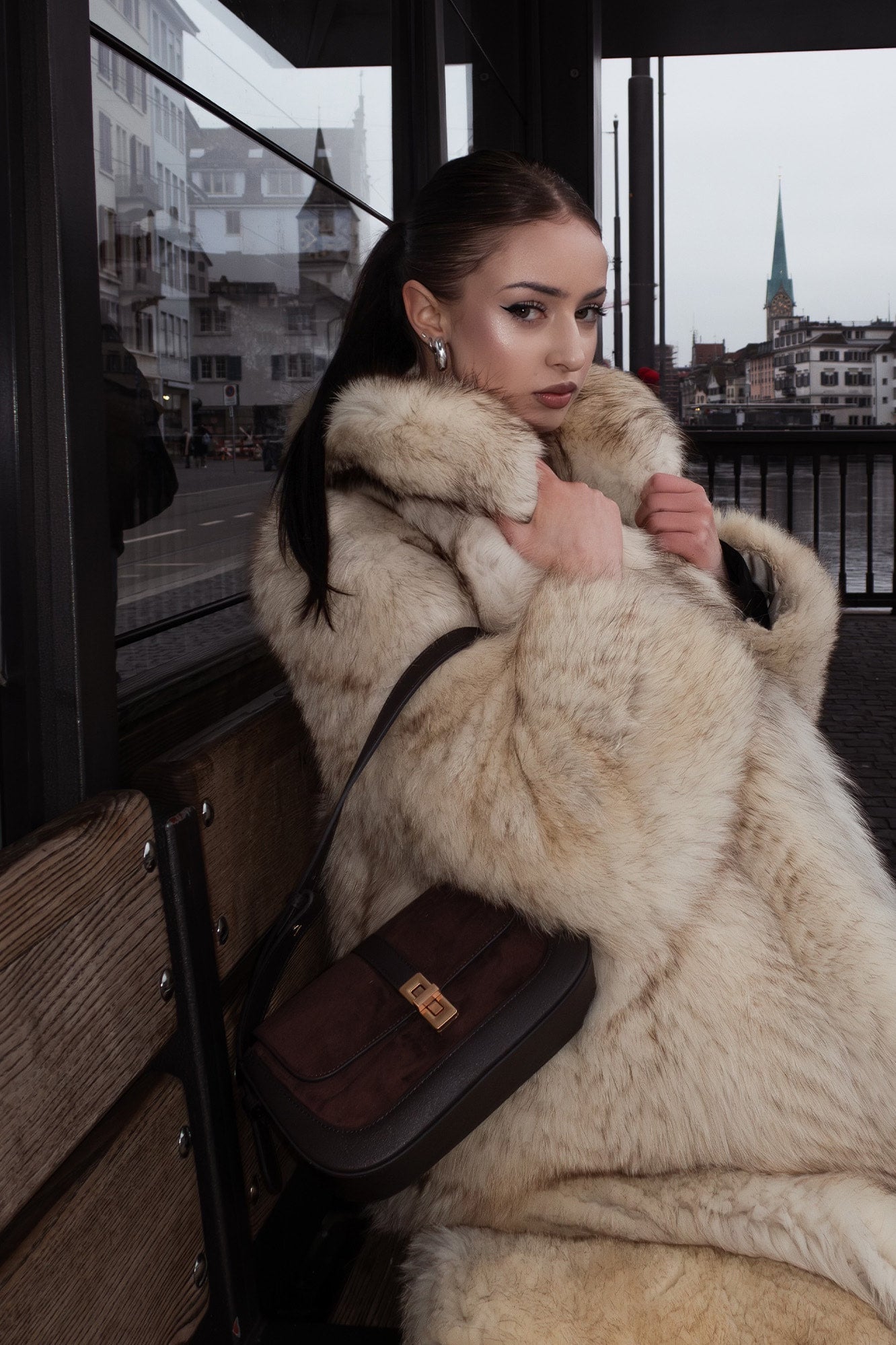 Atelier Suede · Baguette S - Mjade